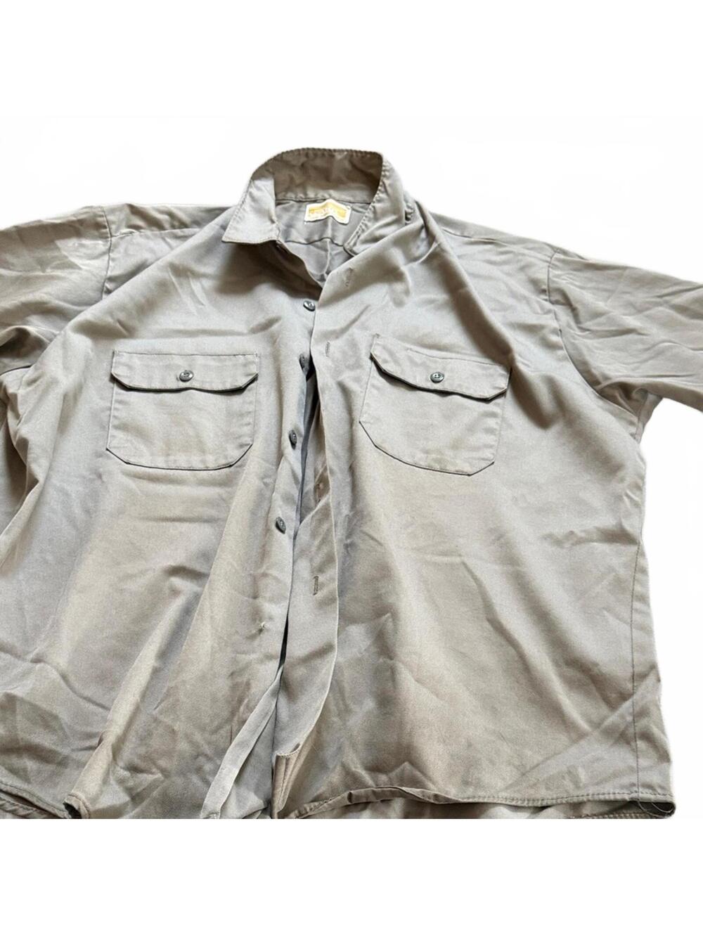 Montgomery Ward Men's Button-Up Shirt with Chest Pockets